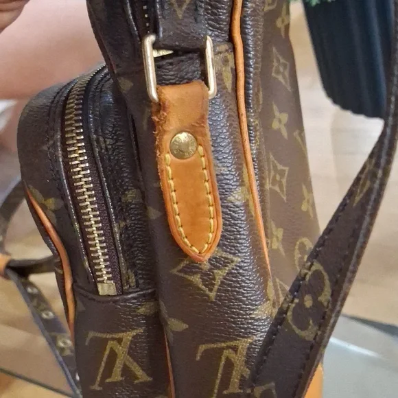 Louis Vuitton Amazone - Picture 3 of 15